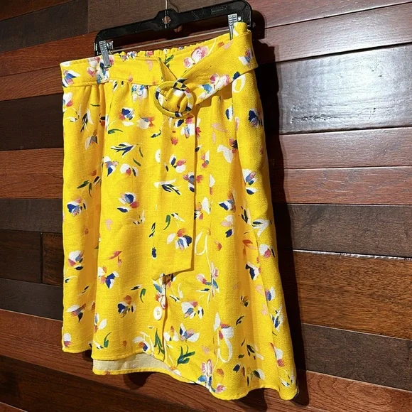 Floral Yellow A-Line Skirt Womans XL - Picture 5 of 11